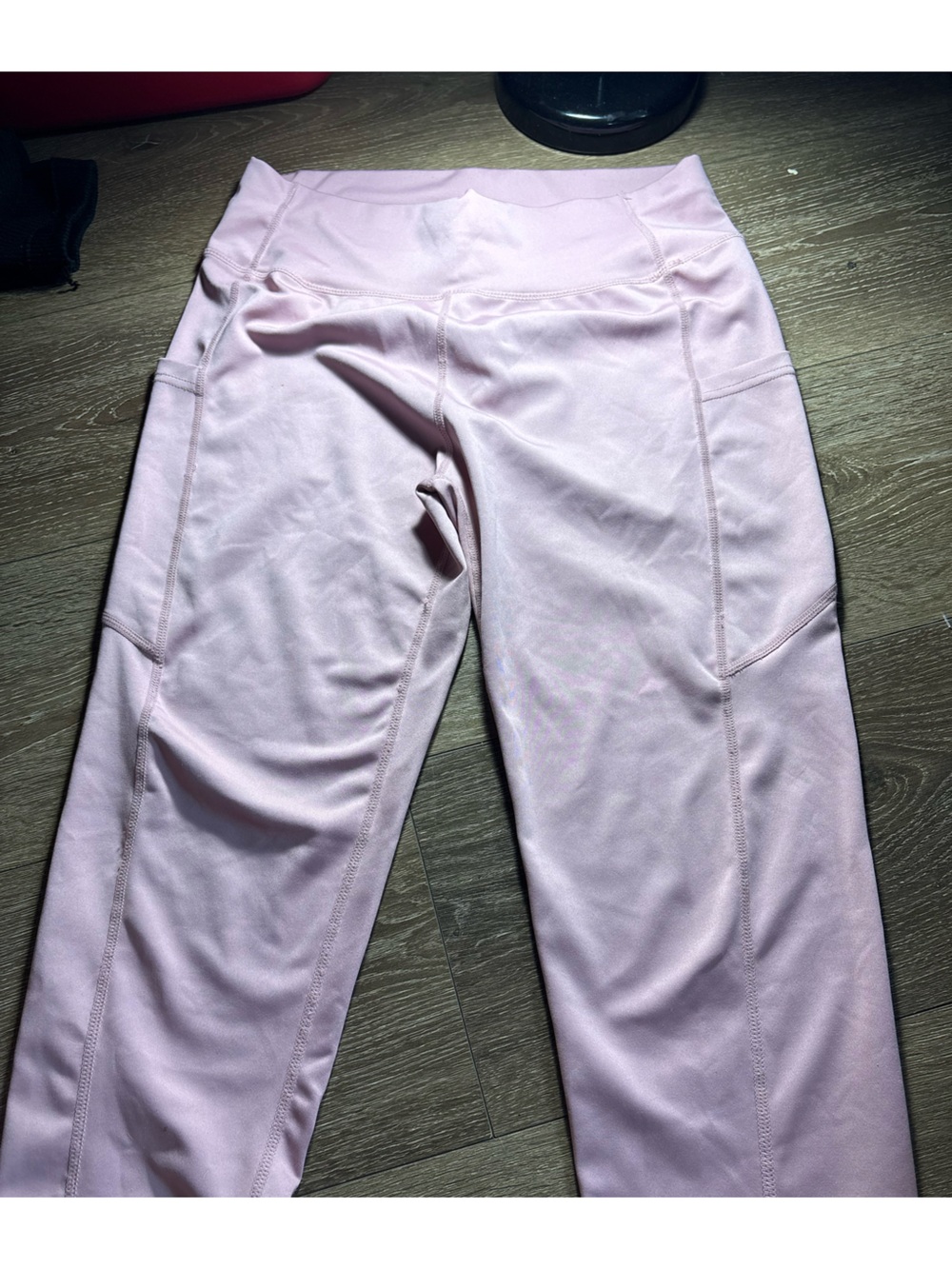 High-Rise Pastel Pink Leggings with Side Pockets